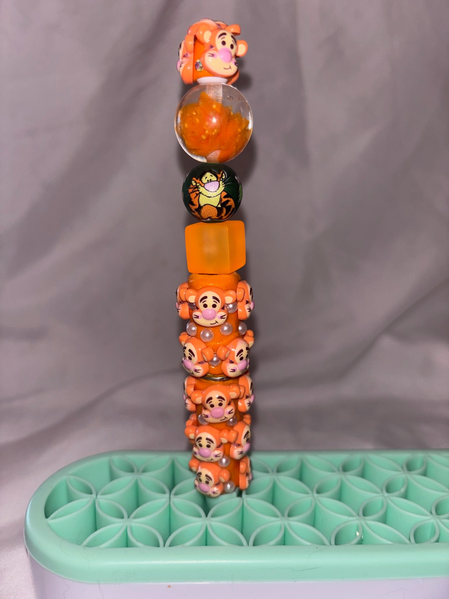 Tigger theme pen